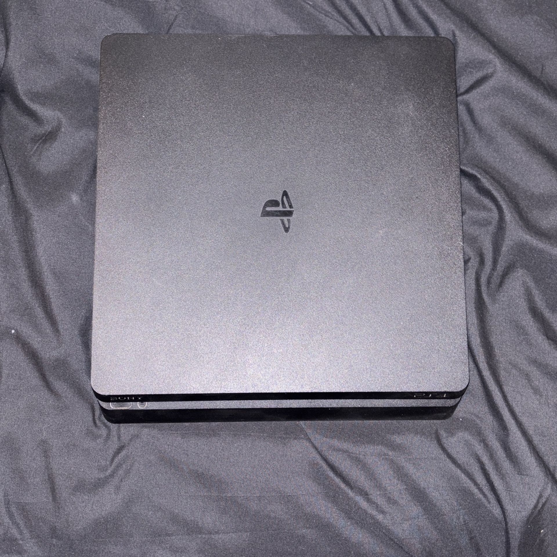 PS4 Slim