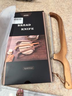 Bread knife