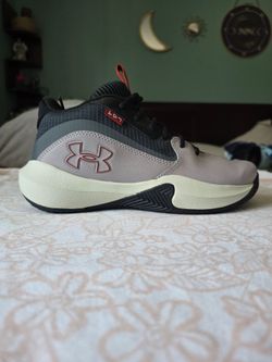 Under Armour Unisex Basketball Shoes