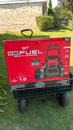 Milwaukee 21” self propelled dual battery mower kit