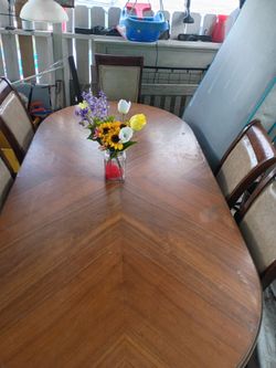 Comedor grande de pura madera