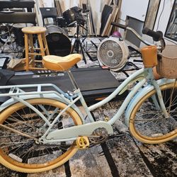 Huffy Nel Lusso Beach Cruiser 26-inch Excellent Condition Like New 