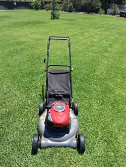 Lawnmower Craftsman Push Briggs and Stratton Engine