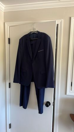 Men’s suit size M