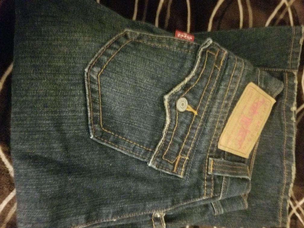 Women's Levis bootcut jeans