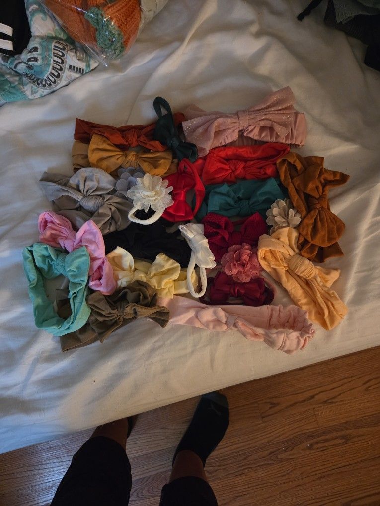 Free Infant Girl Bows