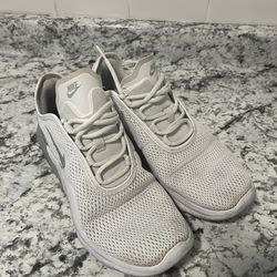 Nike Air Max Motion Sneakers