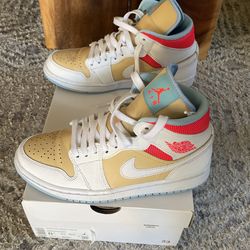 Woman’s Air Jordan 1 Mid