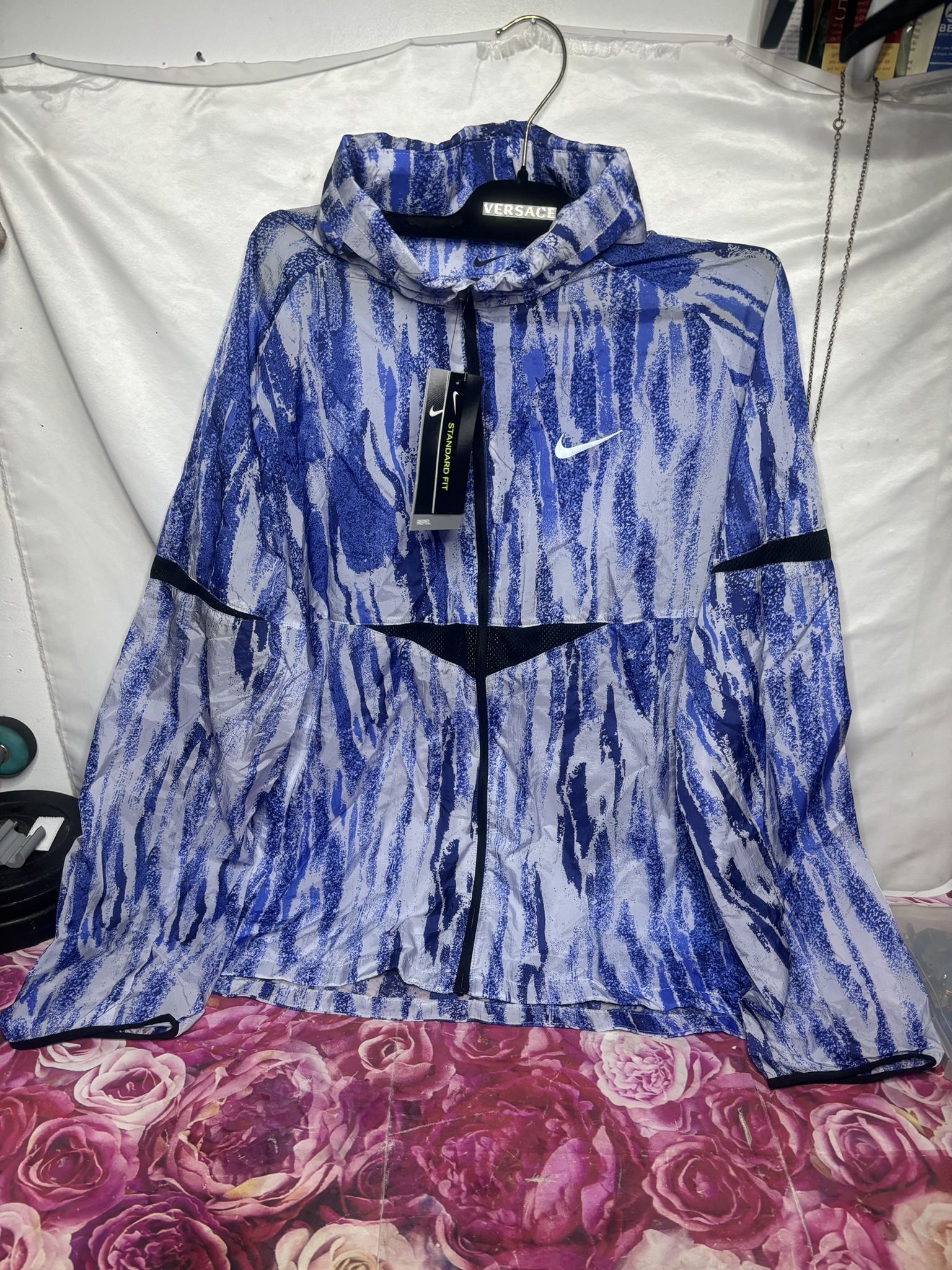 Men’s Large Nike Windbreaker NWT