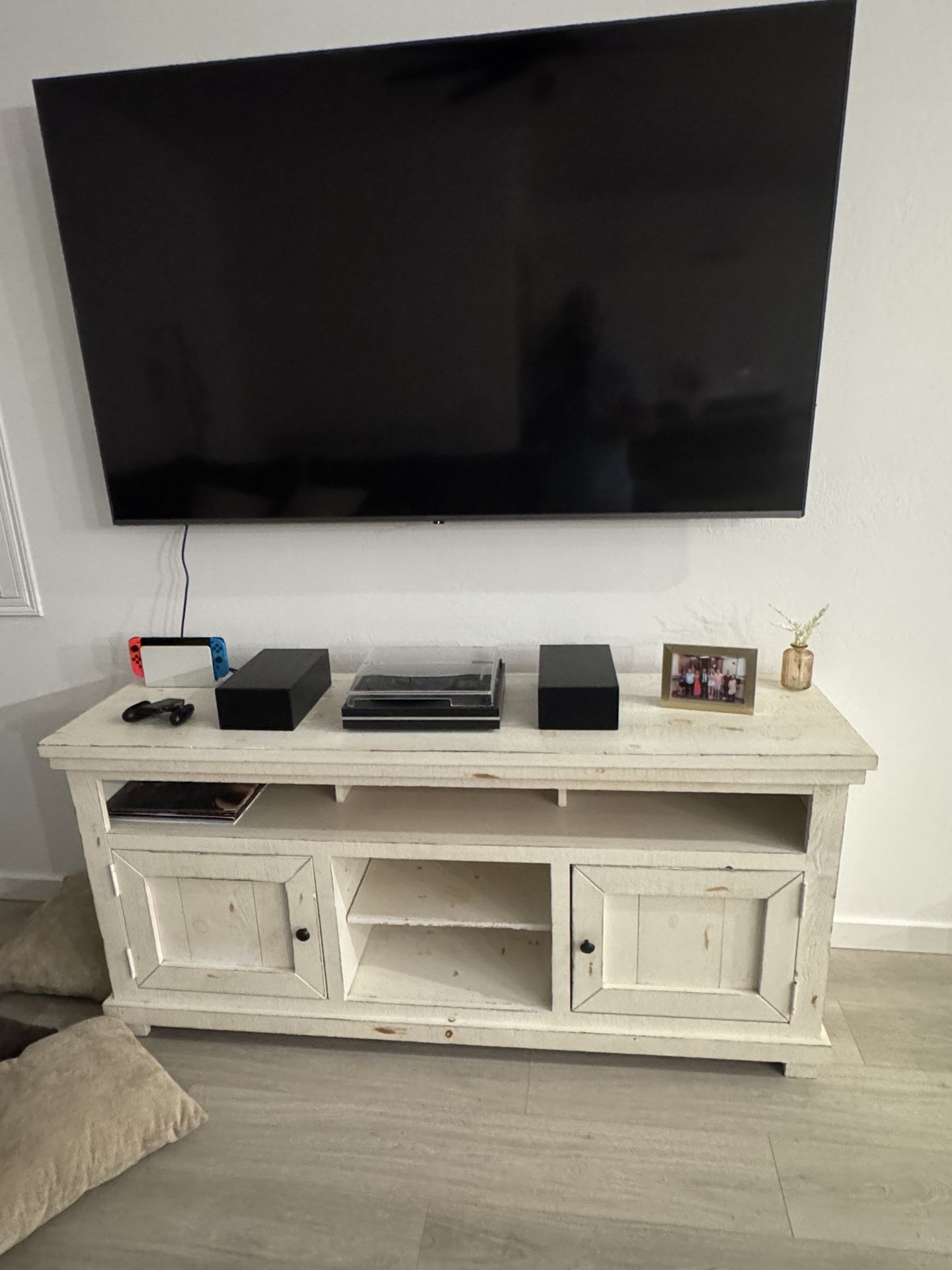 Home entertainment center 72W x 17D
