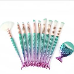 Set Of Makeup Brushes 