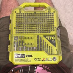Ryobi Drill And Impact Drive Set