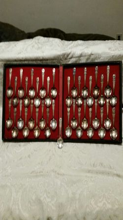 Vintage Presidents commemorative silver plate spoon collection with rare case, WM Rogers Mfg co. 37pc.