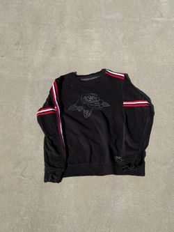 Rose design Crewneck size medium