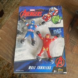 Brand New In Package Avengers Wall Tumblers