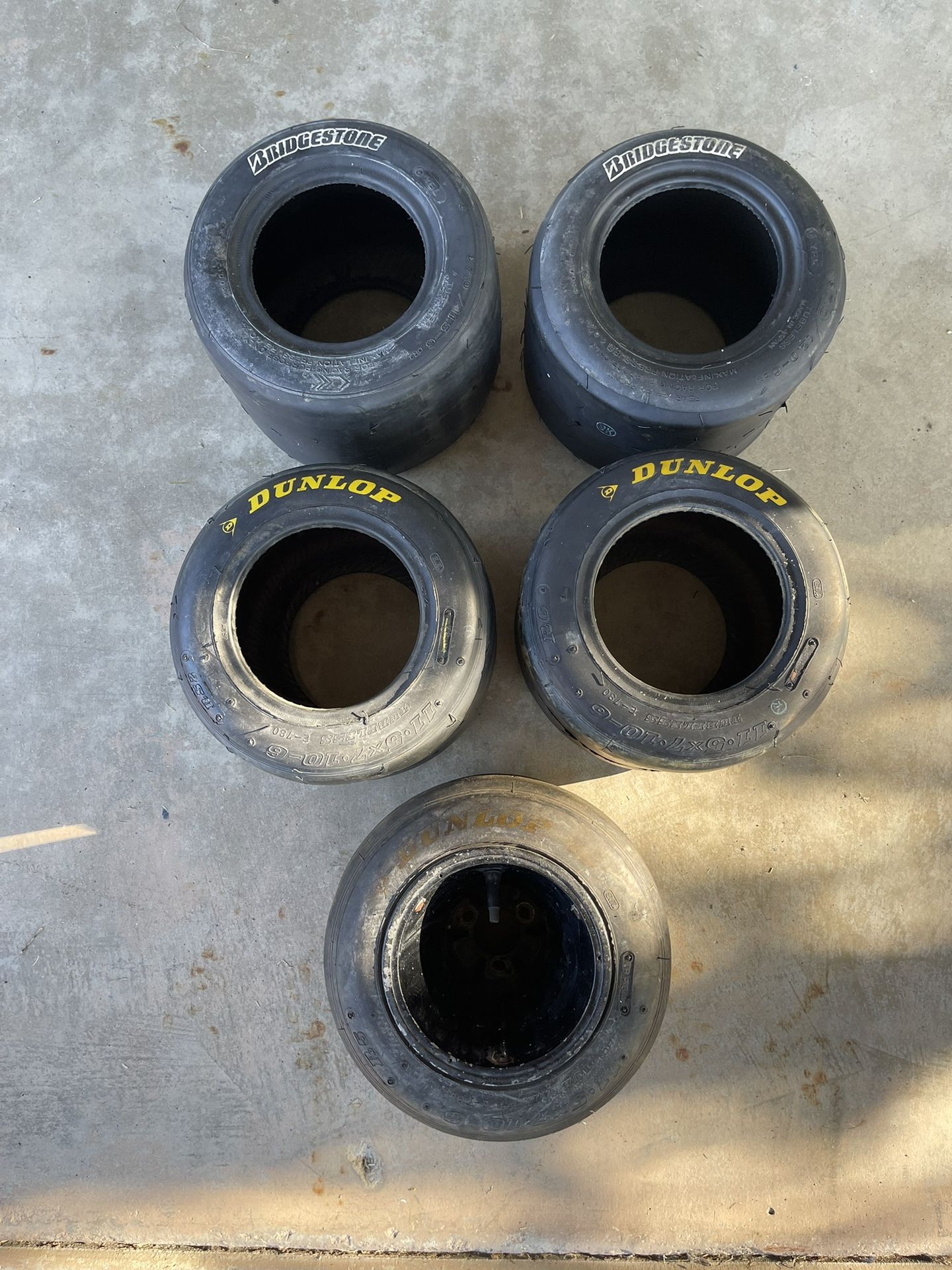 go kart tires 2 new Bridgestone and one used with rim