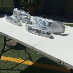 2003-2007 NEW GMC CLEAR HEADLIGHTS 