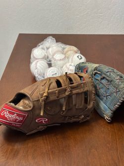 Son 3 Guantes y 8 pelotas por $60