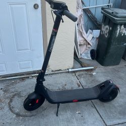 Phantom GOGO electric Scooter. Like New!