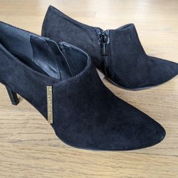 Calvin Klein Suede Leather Bootie, size 6