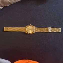 Nixon Watch