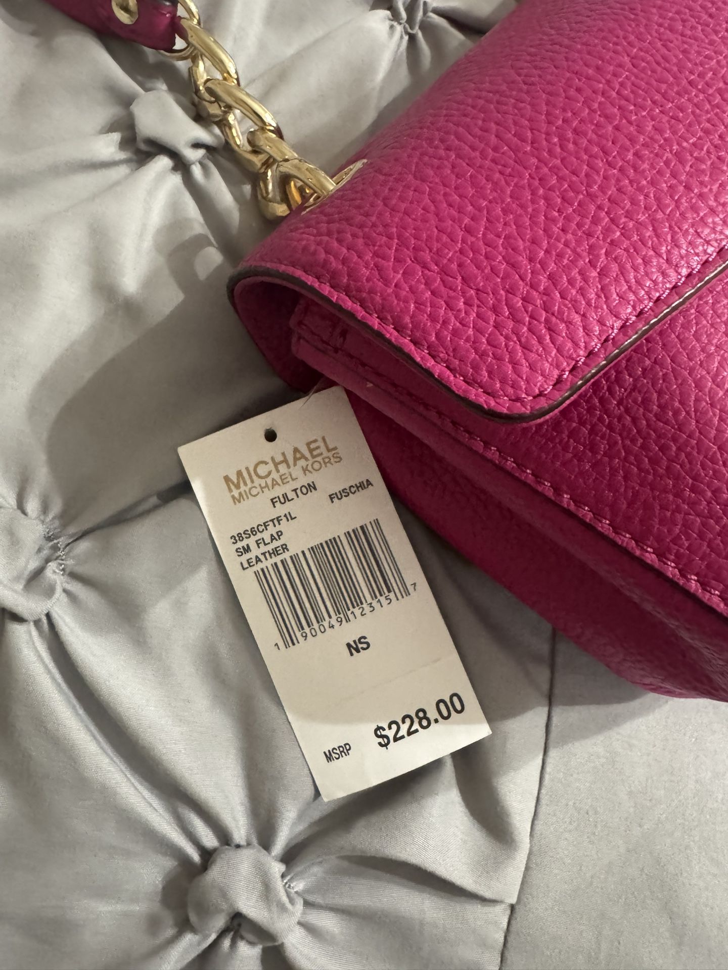 Authentic Michael Kors Fulton Small Flap Leather Shoulder Bag in