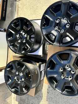 17” OEM Black Jeep Gladiator Mojave Wheels And Spare Tire Rim