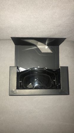 100% Goggles “ARMEGA” New In Box 80$