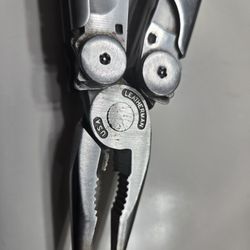 LEATHERMAN WAVE SOME WHAT VINTAGE 