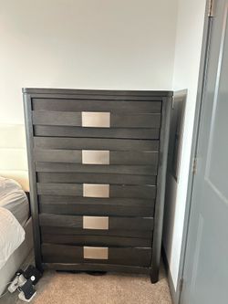 Dresser Set