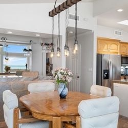 Oak Dining Room Table With Four Chairs (Beige Leather)