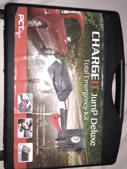 Portable jumpstarter/tire inflator charges 2 devicea at once