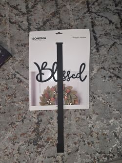 Wreath holder