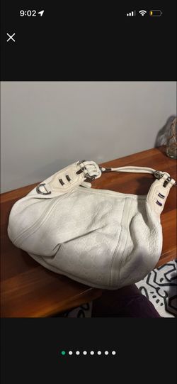 LOW PRICE MOVING- $4000 RARE LEATHER G UCCI EMBOSSED HOBO PURSE