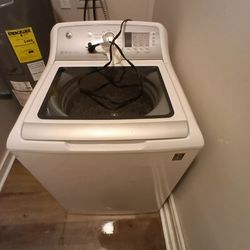 Like New Whirlpool Washer