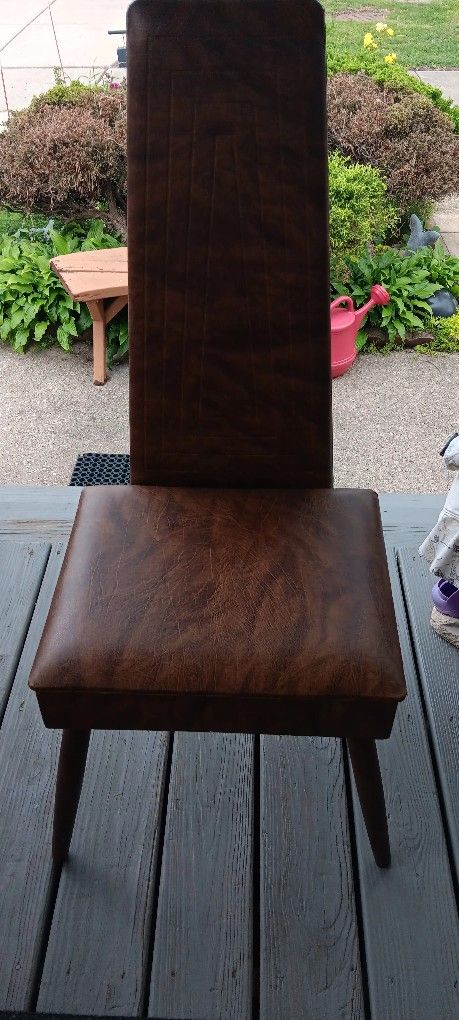 Chairs W Storage Seat