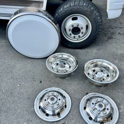 Dually Wheel Covers