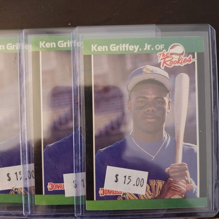Ken Griffey. Jr  Baseball Cards