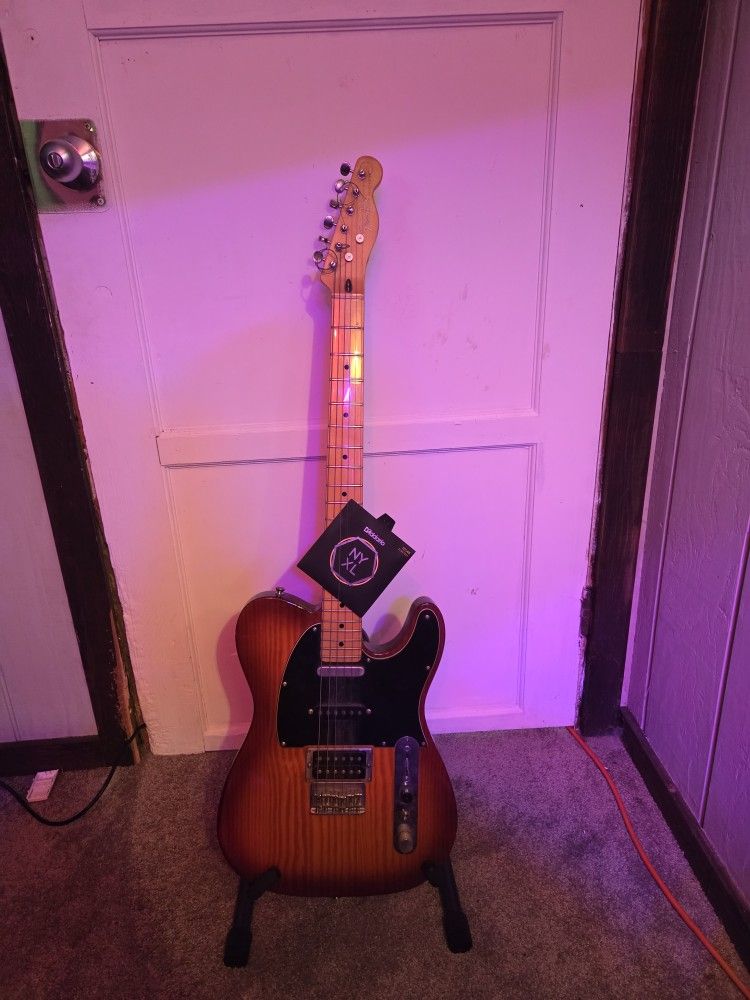 REAL Fender Telecaster With switchable humbucker
