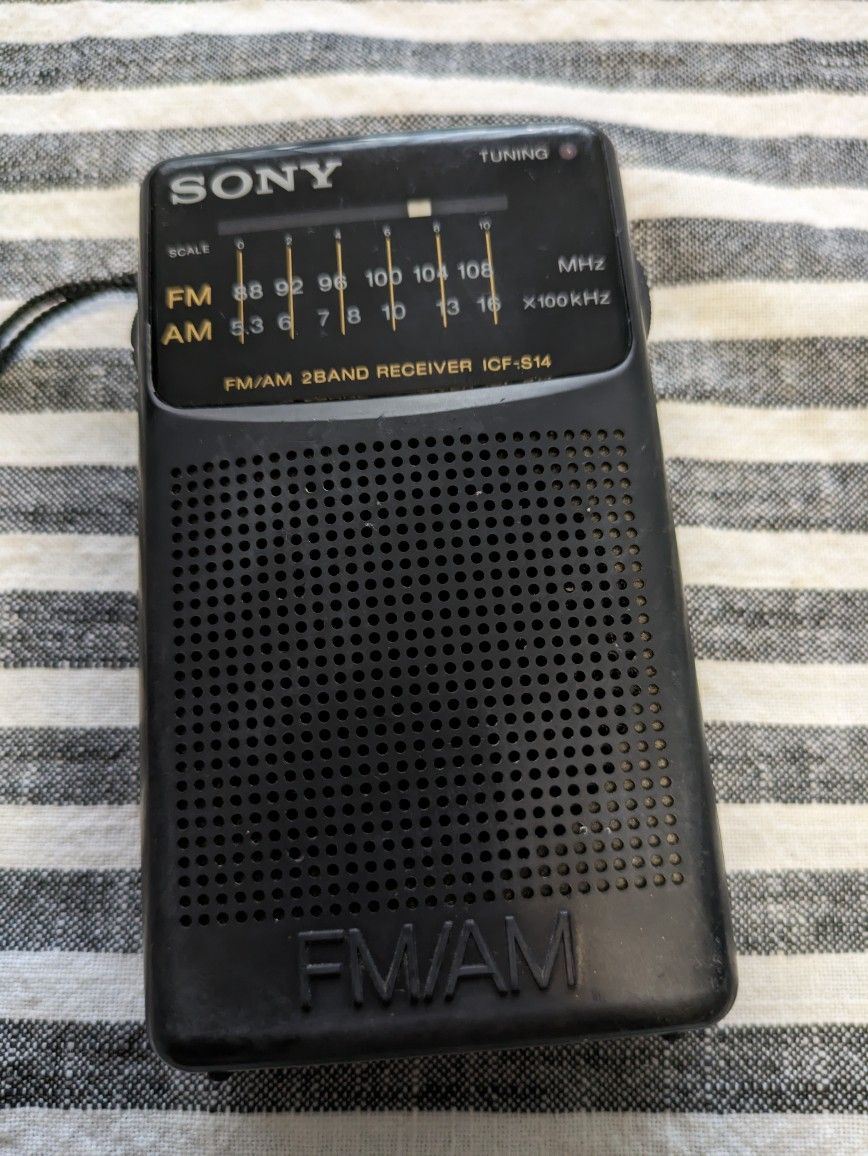 VINTAGE SONY FM/AM ICF-S14 PORTABLE RADIO