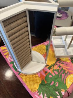 2 Jewelry Organizers