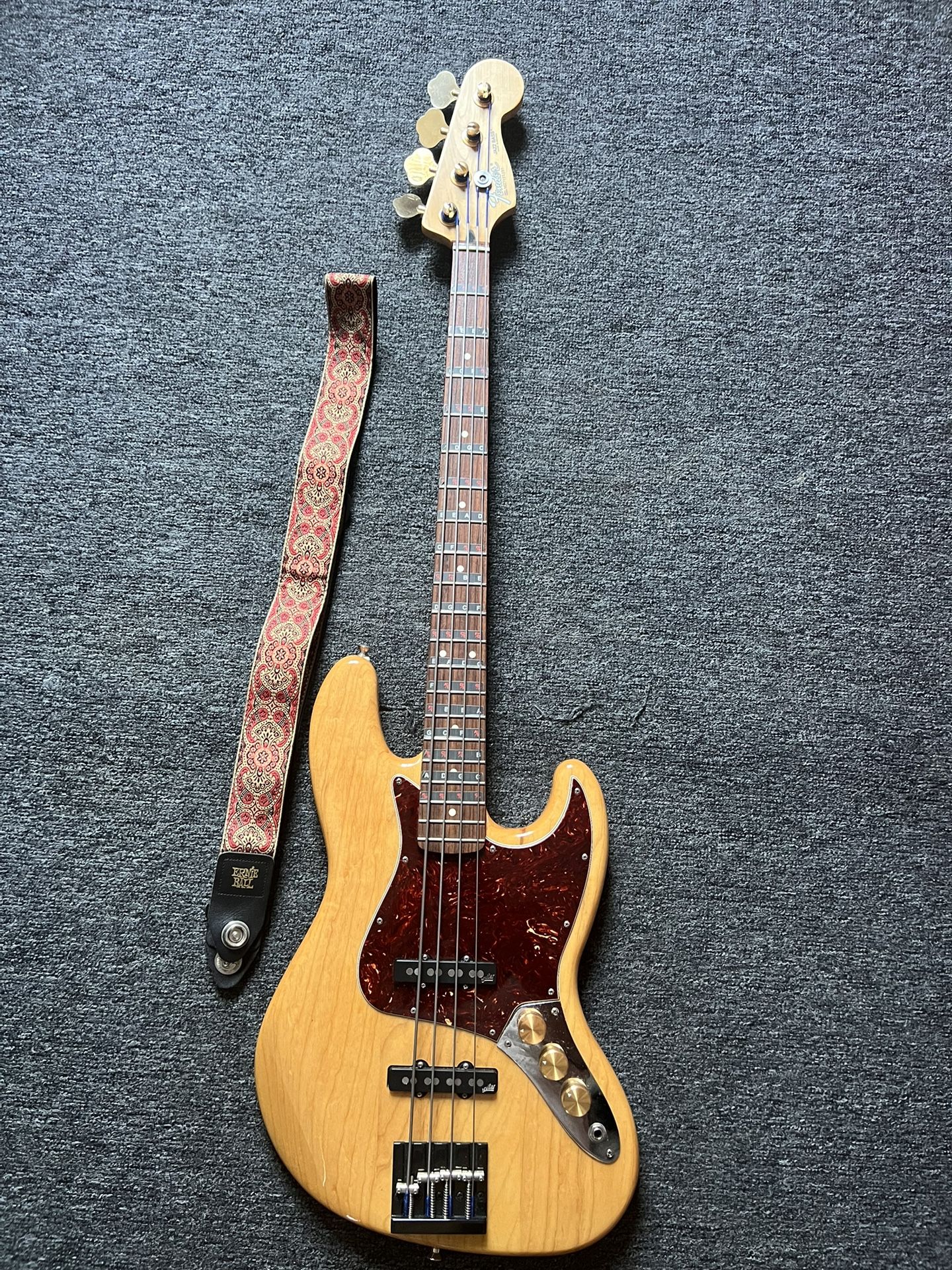 Upgraded 2007 Fender FSR Deluxe Jazz Bass Guitar