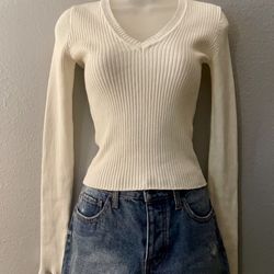 Brandy Melville  Ribbed V-Neck Top Small 