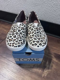 Brand New with Box Toms Avalon Slip-On Shoes Leopard Print Size 6