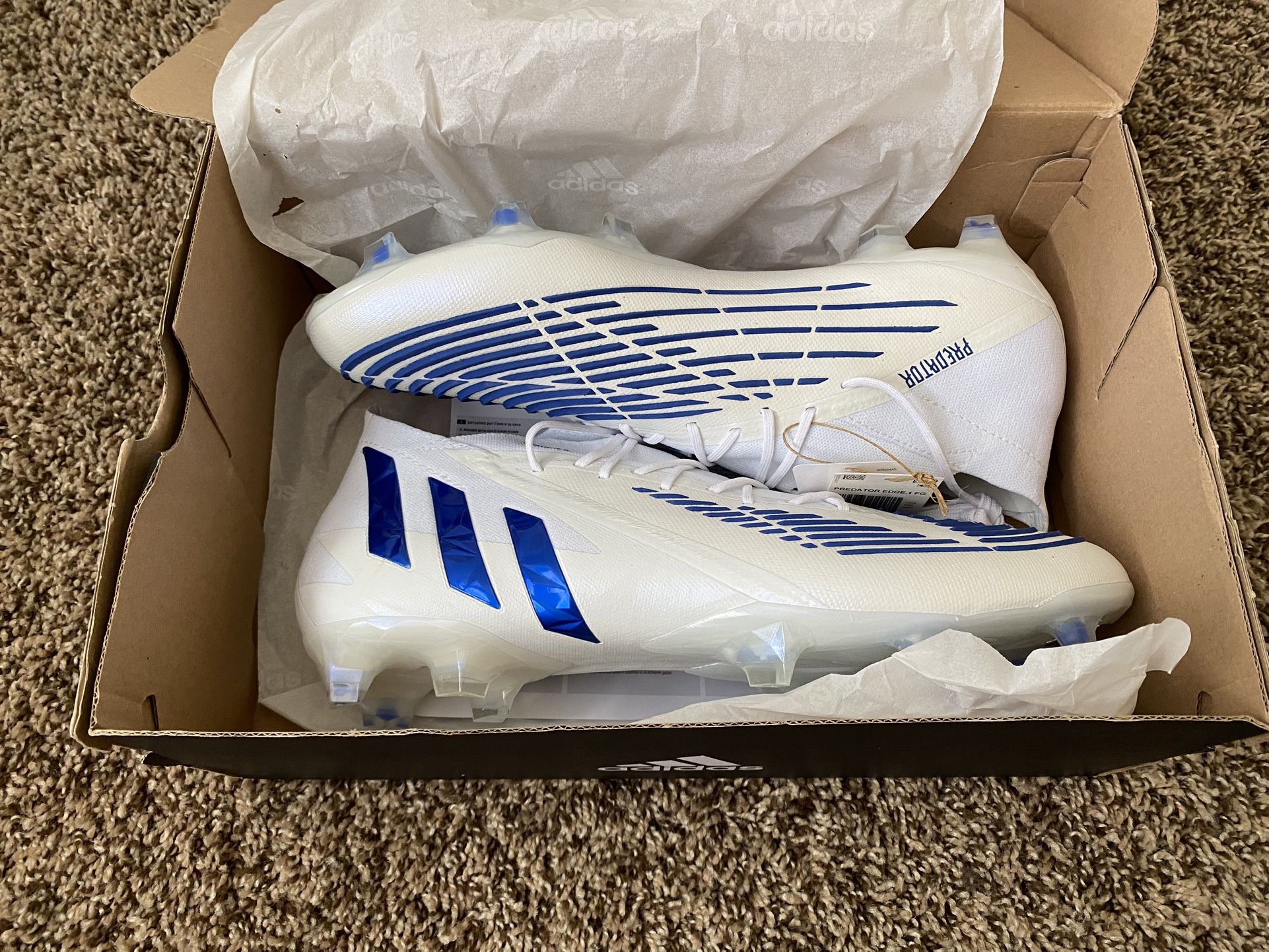Predator edge cleats - BRAND NEW