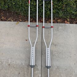 Crutches 