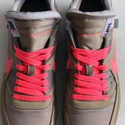 Off White Desert Ore Size 9