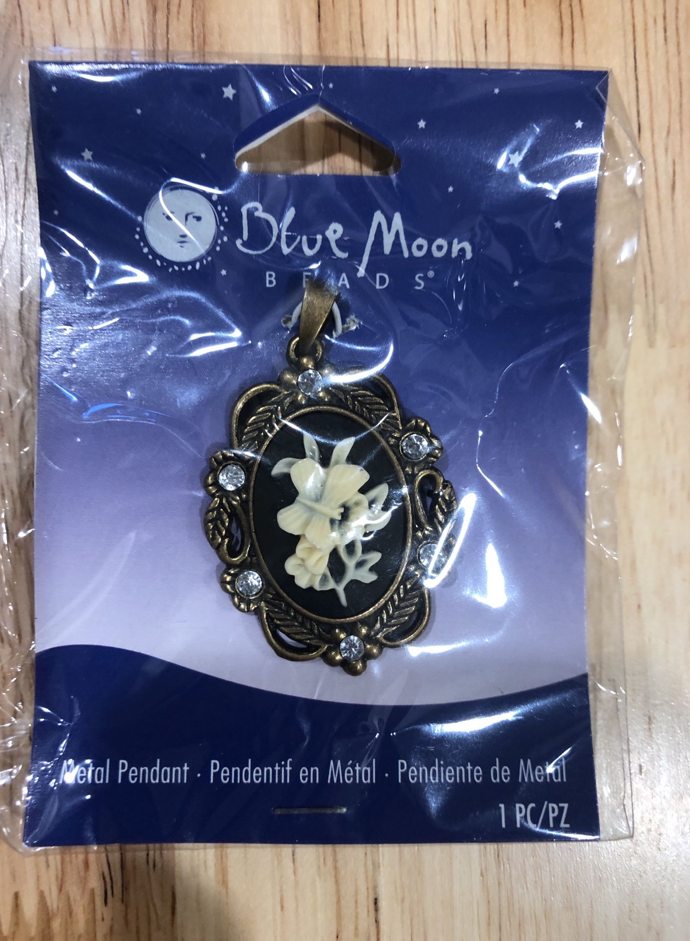 Blue Moon Cameo Pendant