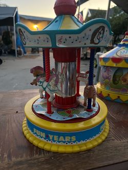 Toy carousel