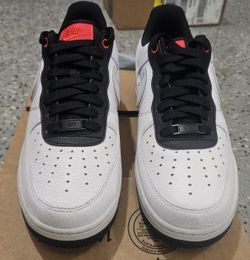 NIKE AIR FORCE 1 WHITE/BLACK - DEAD STOCK